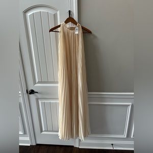 Banana Republic Gown medium cream